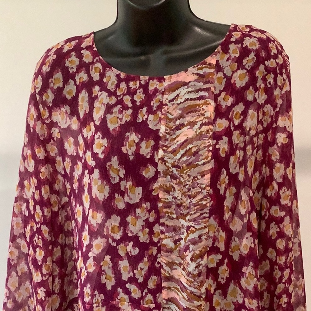 LOGO by Lori Goldstein Printed Blouse with Patchwork and Ruffles - Picture 4 of 13